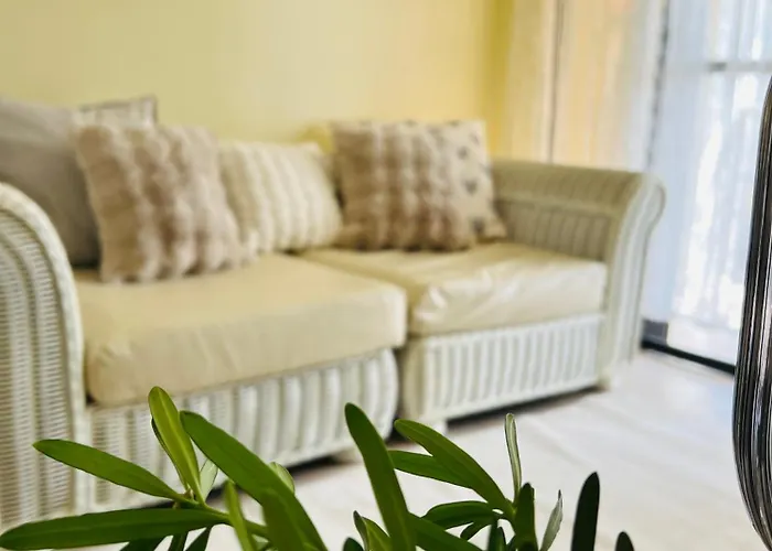 Laiza's Crib 16pax Private 4br With 3 Baths Apartment