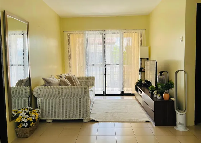 Laiza's Crib 16pax Private 4br With 3 Baths *