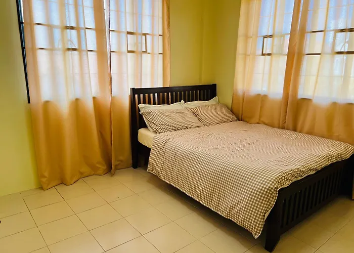 Laiza's Crib 16pax Private 4br With 3 Baths